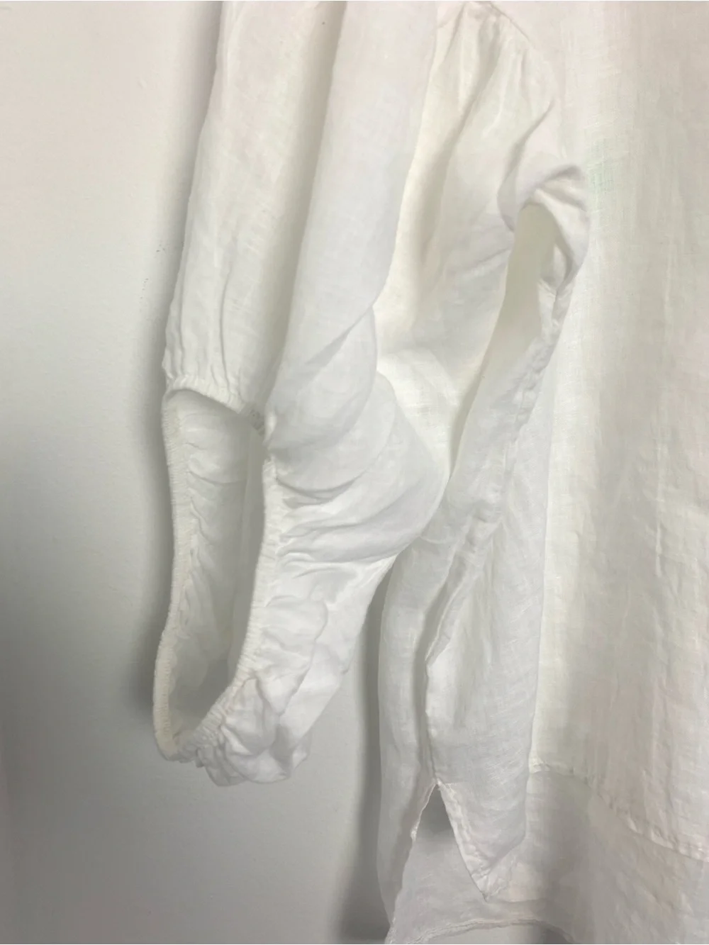 Bellambra Linen Blouse - Picture 4 of 9